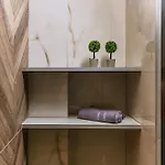 Helen - 公寓 科扎尼